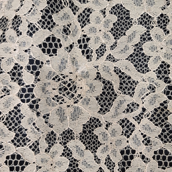 Black strapless dress with cream lace overlay - Picture 3 of 7